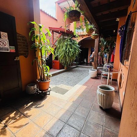 Hotel Chilero Y Cafe Antigua Exterior foto
